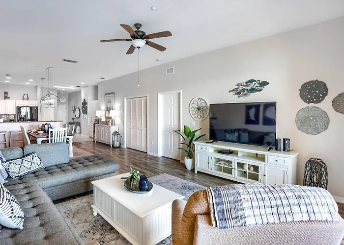 402 Island Key Clearwater Beach