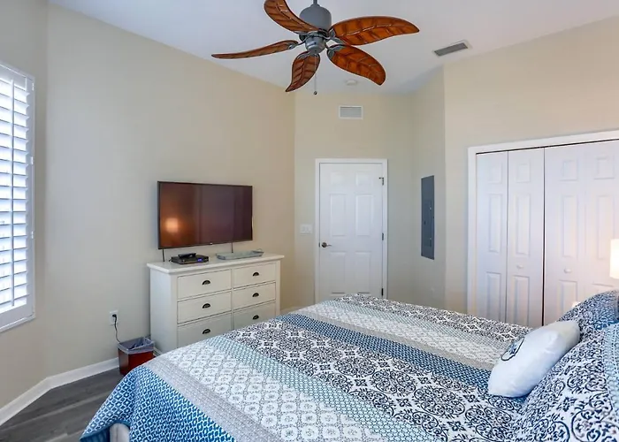 402 Island Key