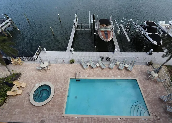 Holiday home 402 Island Key
